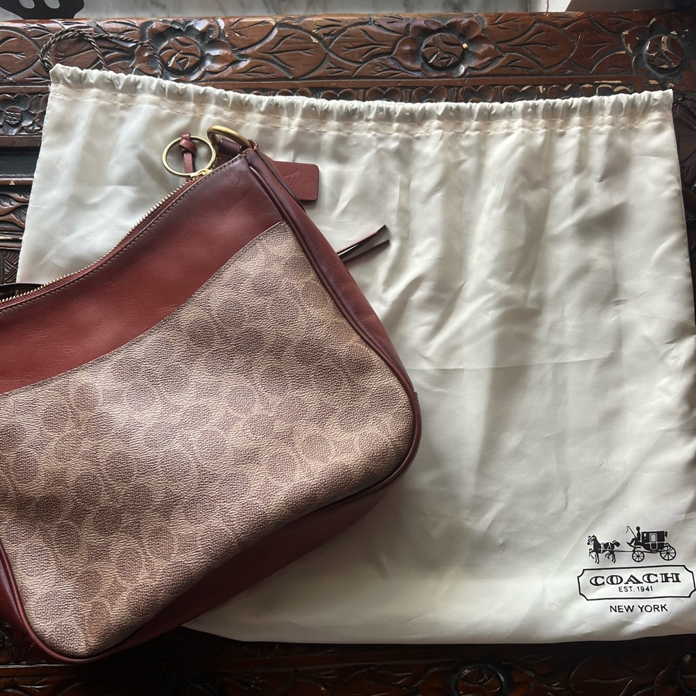 Coach Chaise Crossbody in Signature Canvas